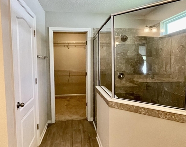 38 Spey Bay Court - Photo Thumbnail 8