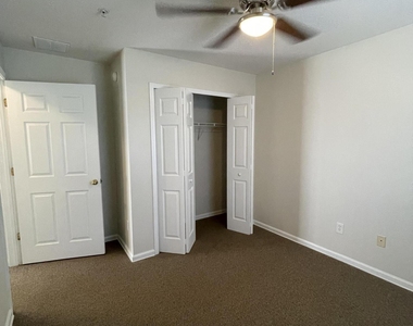 6965 Ortega Woods Drive - Photo Thumbnail 7