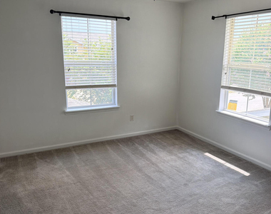 8879 Inlet Bluff Drive - Photo Thumbnail 3