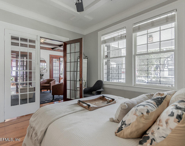 2751 Herschel Street - Photo Thumbnail 9