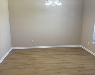 2016 Spring Meadows Court - Photo Thumbnail 6
