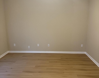 2016 Spring Meadows Court - Photo Thumbnail 8