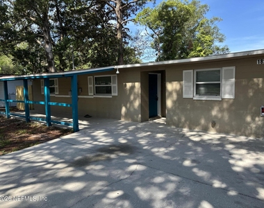 1824 S Brookview Drive S - Photo Thumbnail 1