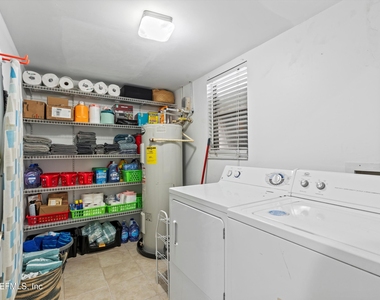 2219 Gorden Avenue - Photo Thumbnail 3