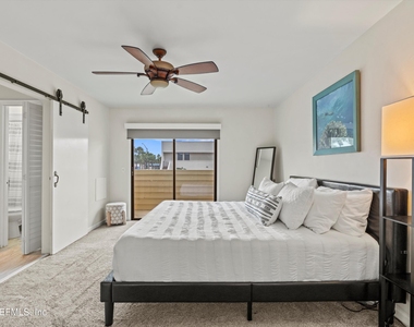2219 Gorden Avenue - Photo Thumbnail 16