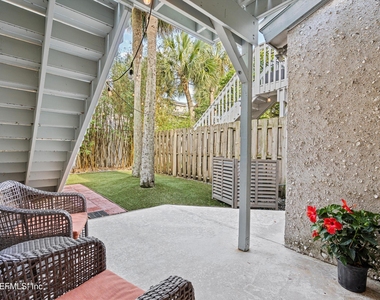 2219 Gorden Avenue - Photo Thumbnail 7