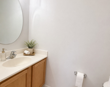 120 Lakeshore Drive - Photo Thumbnail 14