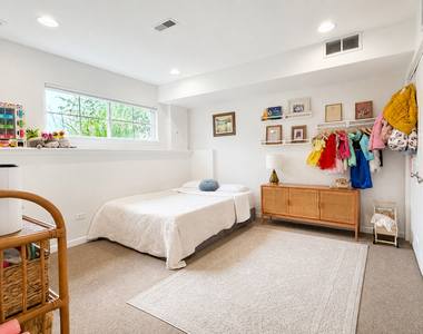 120 Lakeshore Drive - Photo Thumbnail 13