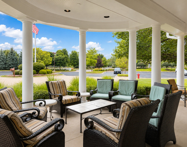120 Lakeshore Drive - Photo Thumbnail 23