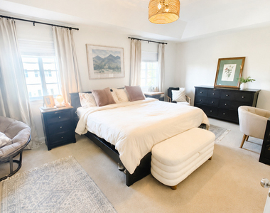 120 Lakeshore Drive - Photo Thumbnail 10