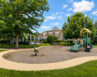 120 Lakeshore Drive - Photo Thumbnail 29