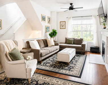 120 Lakeshore Drive - Photo Thumbnail 4
