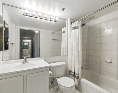 345 N Lasalle Street - Photo Thumbnail 9