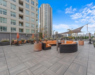 345 N Lasalle Street - Photo Thumbnail 15