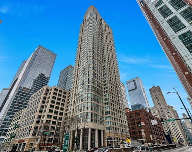 345 N Lasalle Street - Photo Thumbnail 20