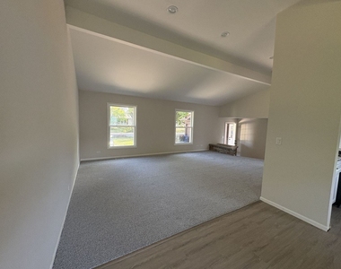 117 Tupelo Avenue - Photo Thumbnail 18