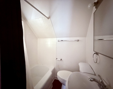 1801 Victoria Avenue - Photo Thumbnail 8