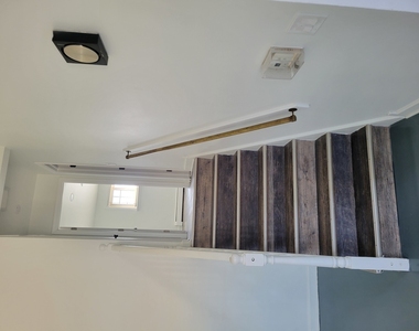 3029 Bright Street - Photo Thumbnail 6