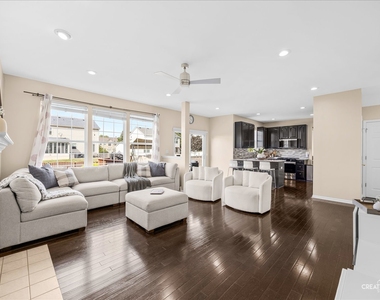 1445 Waterside Drive - Photo Thumbnail 7