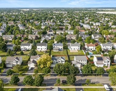 1445 Waterside Drive - Photo Thumbnail 32