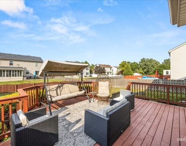 1445 Waterside Drive - Photo Thumbnail 27
