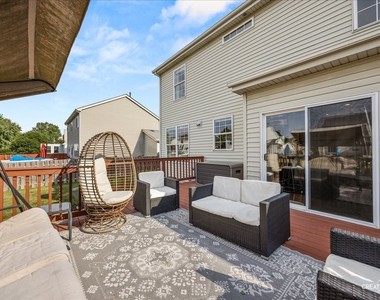 1445 Waterside Drive - Photo Thumbnail 28