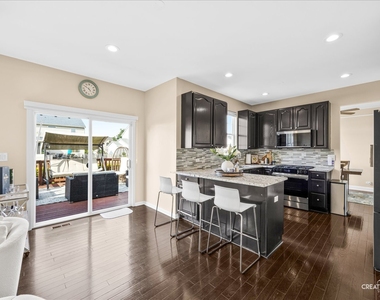 1445 Waterside Drive - Photo Thumbnail 8