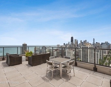 1660 N Lasalle Street - Photo Thumbnail 19