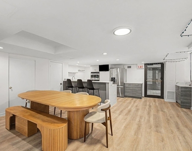 1660 N Lasalle Street - Photo Thumbnail 23