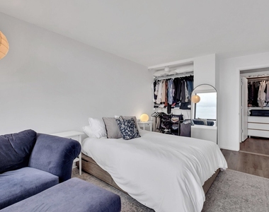 1660 N Lasalle Street - Photo Thumbnail 9