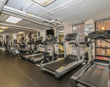 1660 N Lasalle Street - Photo Thumbnail 20