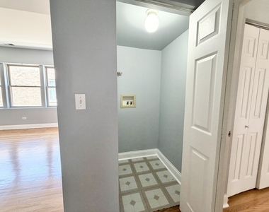 7821 S Phillips Avenue - Photo Thumbnail 14