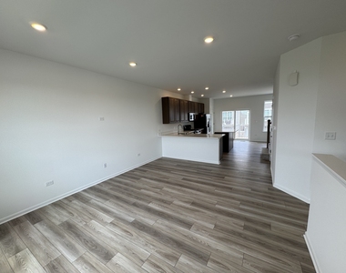 14942 S Mccarthy Circle - Photo Thumbnail 2