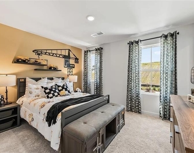 7508 Clover Lane - Photo Thumbnail 4