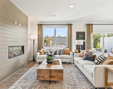 7508 Clover Lane - Photo Thumbnail 3