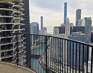 300 N State Street - Photo Thumbnail 13