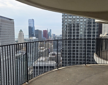 300 N State Street - Photo Thumbnail 14