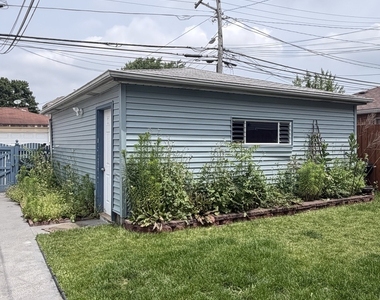7732 W Addison Street - Photo Thumbnail 3