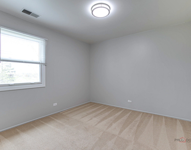 311 Glasgow Lane - Photo Thumbnail 15