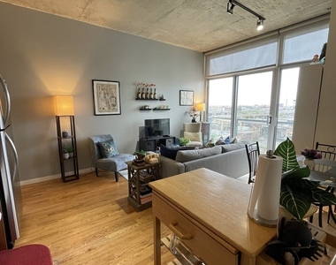 1620 S Michigan Avenue - Photo Thumbnail 3