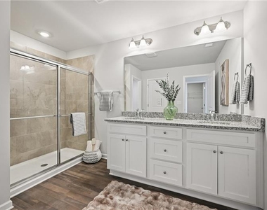 405 Lanier Circle - Photo Thumbnail 22