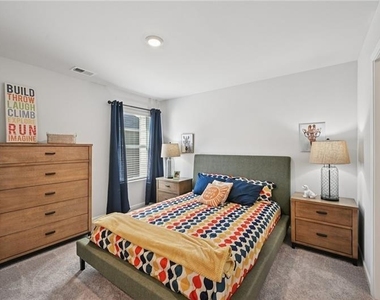 405 Lanier Circle - Photo Thumbnail 29
