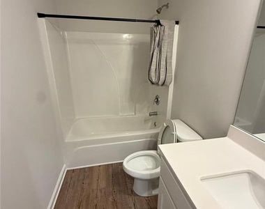 5223 Canberra Drive - Photo Thumbnail 23