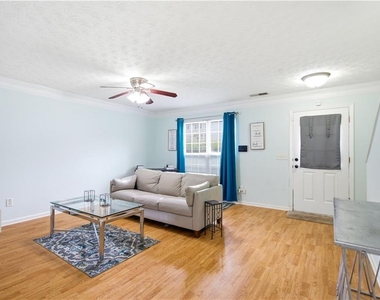 5606 Union Pointe Drive - Photo Thumbnail 3