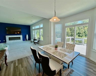 1810 Primrose Park Road - Photo Thumbnail 7