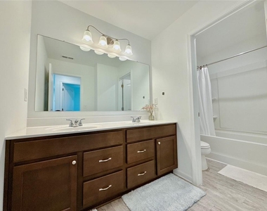 1810 Primrose Park Road - Photo Thumbnail 14
