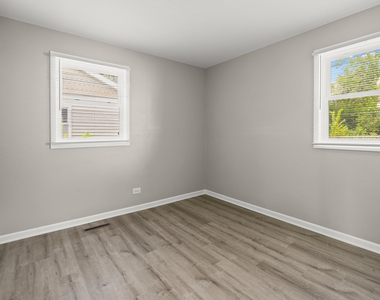 37187 N Piper Lane - Photo Thumbnail 2