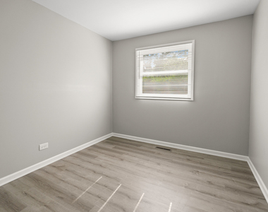 37187 N Piper Lane - Photo Thumbnail 4