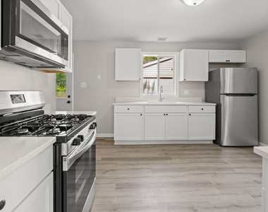 37187 N Piper Lane - Photo Thumbnail 8