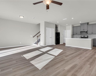 1645 Villageside Court - Photo Thumbnail 12